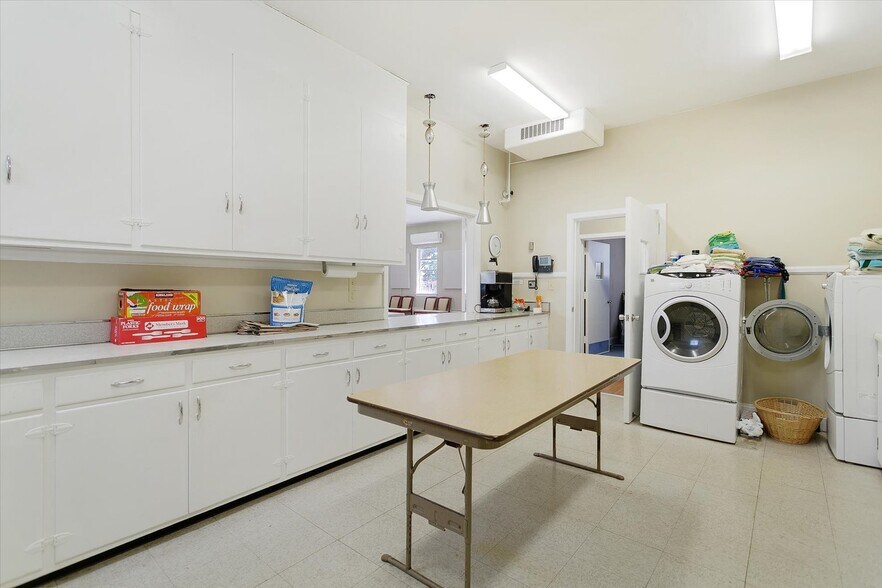 More Photos Of 1228 Todds Ln, Hampton Religious Facility For Sale