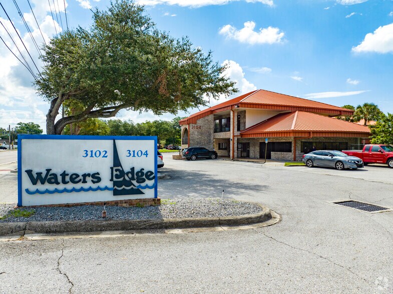 More Photos Of 3104 W Waters, Tampa Office For Lease