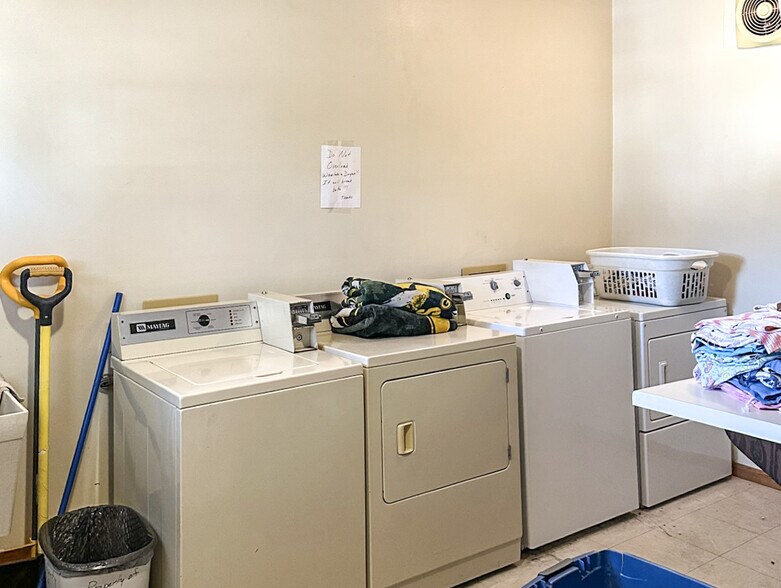 More Photos Of 329 N Main St, Cadott Storefront Retail Residential For Sale