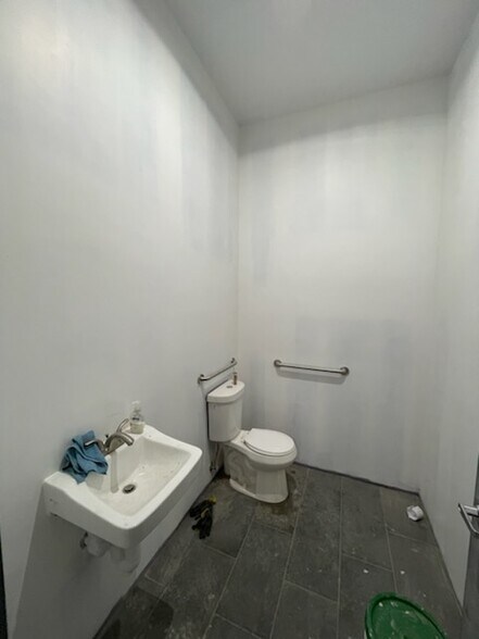 More Photos Of 1161 Bedford Ave, Brooklyn Storefront Retail Residential For Lease