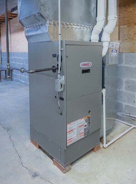 More Photos Of 822 Davison Rd, Lockport Coworking Space