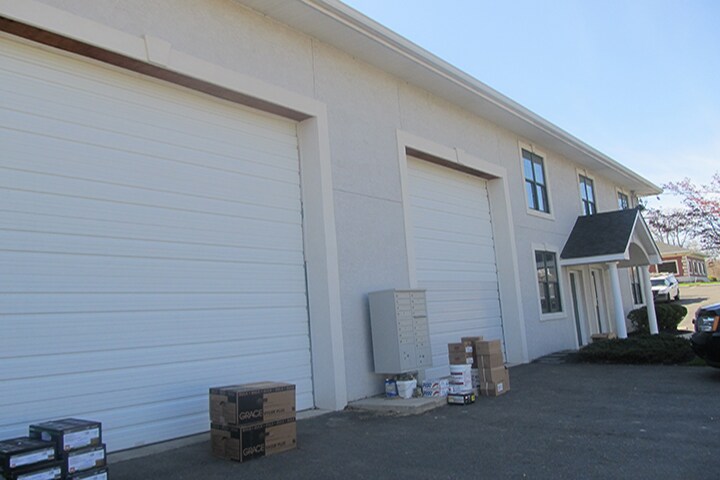 More Photos Of 1414 Route 130 N, Burlington Light Distribution For Lease