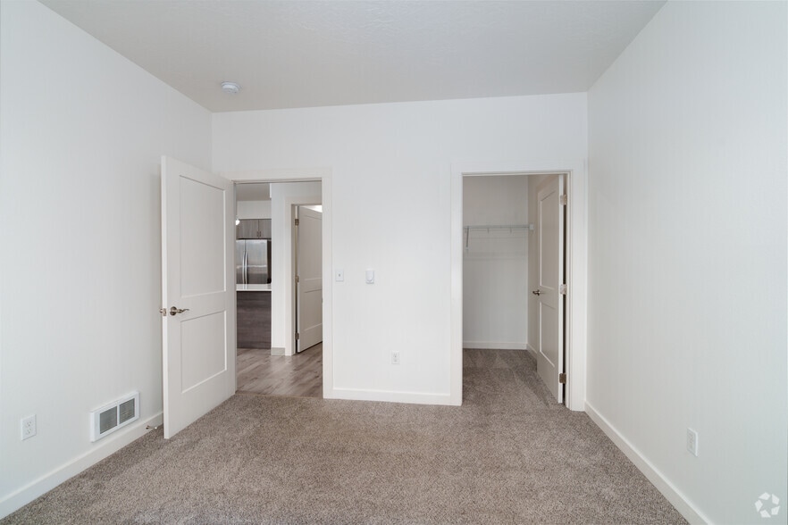 More Photos Of 3905 S Dishman Mica Rd, Spokane Valley Apartments For Sale
