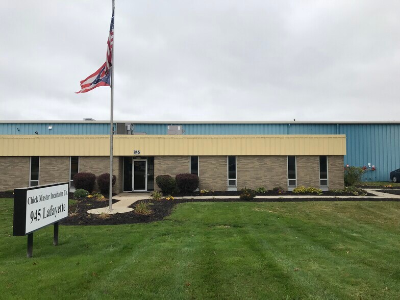 More Photos Of 945 Lafayette Rd, Medina Manufacturing For Lease