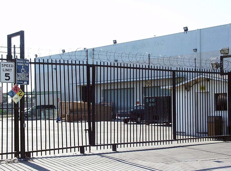 More Photos Of 1800 E 50th St, Los Angeles Industrial For Sale