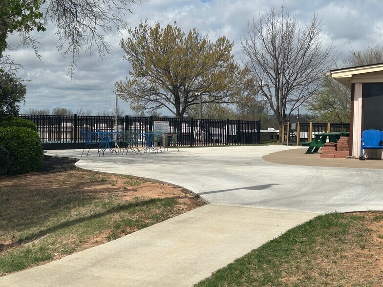 More Photos Of 24711 State Highway OK-58 Rd, Lawton Trailer Camper Park For Sale