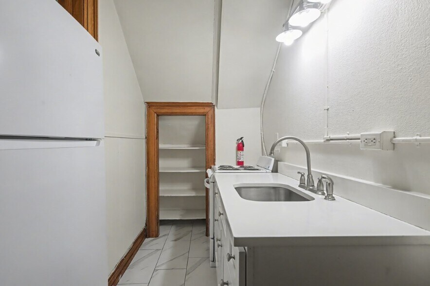 More Photos Of 1537 Pearl St, Denver Apartments For Sale
