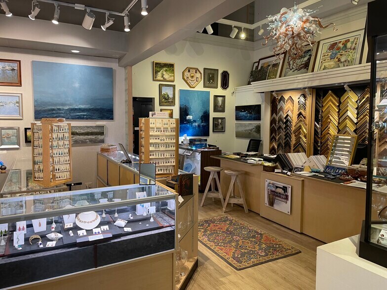 More Photos Of 2441 NW 43rd St, Gainesville Storefront For Sale