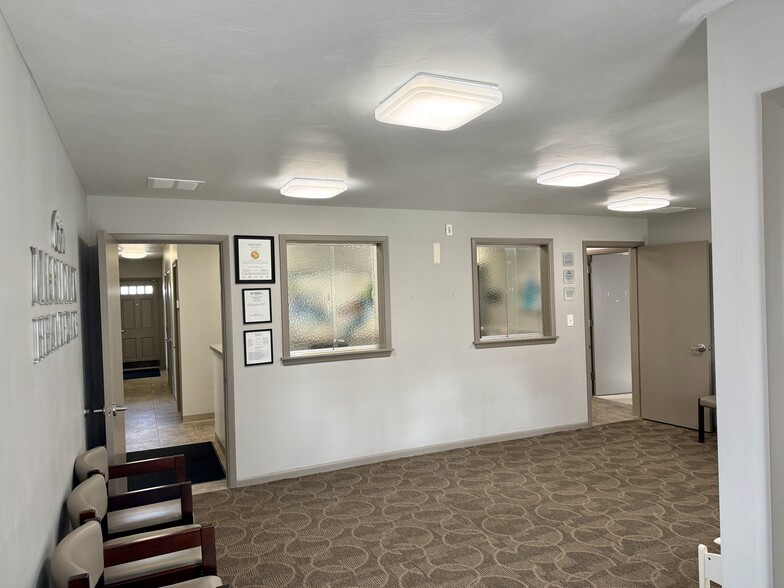 More Photos Of 2894 Center Rd, Poland Office For Sale