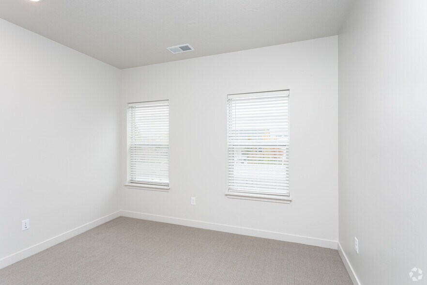 More Photos Of 1054 Main St, Lehi Apartments For Lease