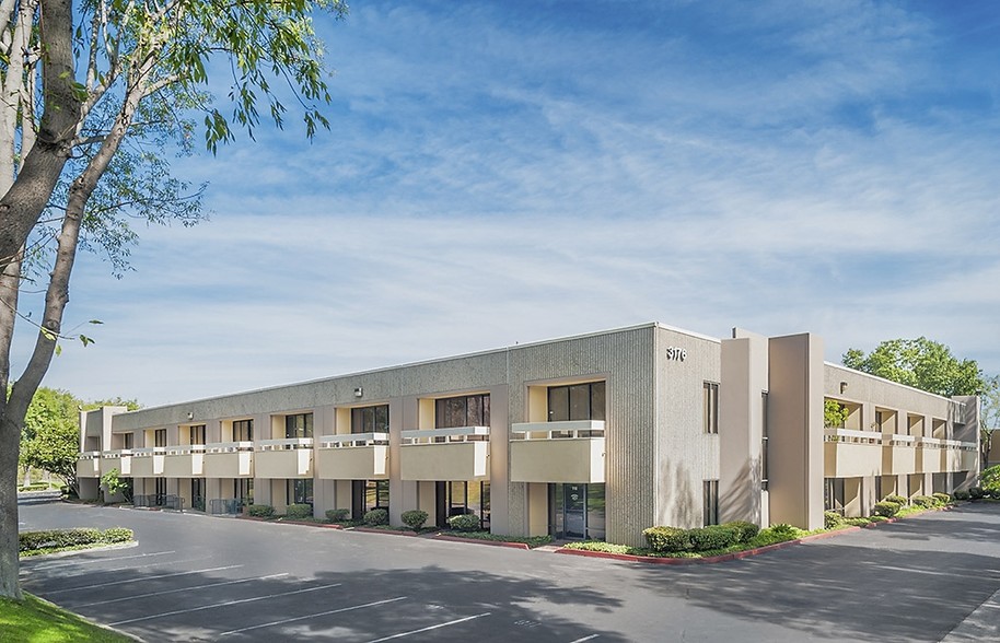 Primary Photo Of 130 McCormick Ave, Costa Mesa Research And Development For Lease