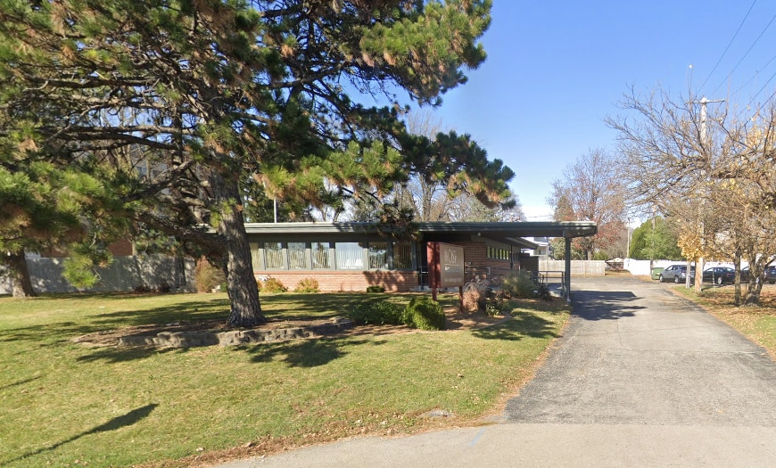 Primary Photo Of 1404 Washington St, Mendota Office For Sale