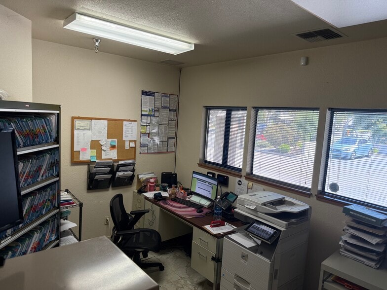 More Photos Of 178 2nd St, Gilroy Office For Sale
