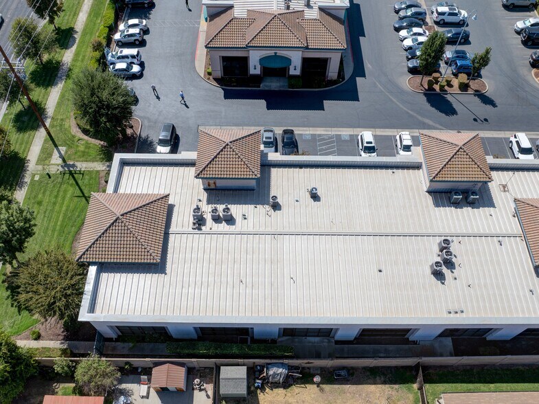 More Photos Of 139 W El Portal Dr, Merced Office For Lease
