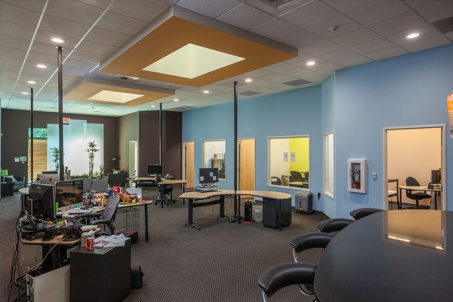 More Photos Of 360-372 E 6th St, Chico Office For Lease