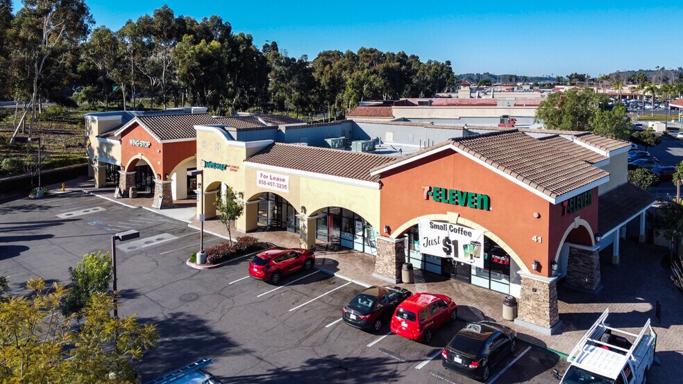 More Photos Of 41 Douglas Dr, Oceanside Unknown For Lease