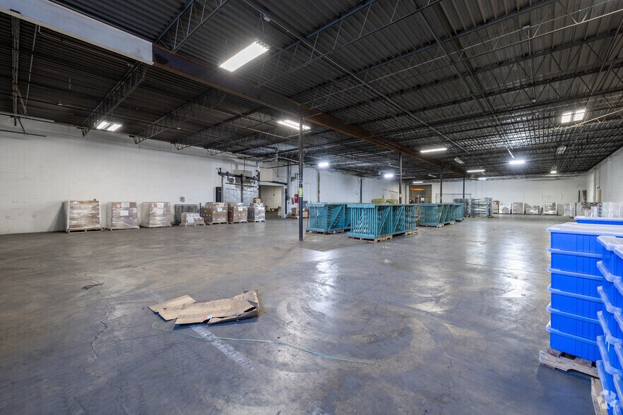 More Photos Of 1515 Ellis St, Waukesha Manufacturing For Lease
