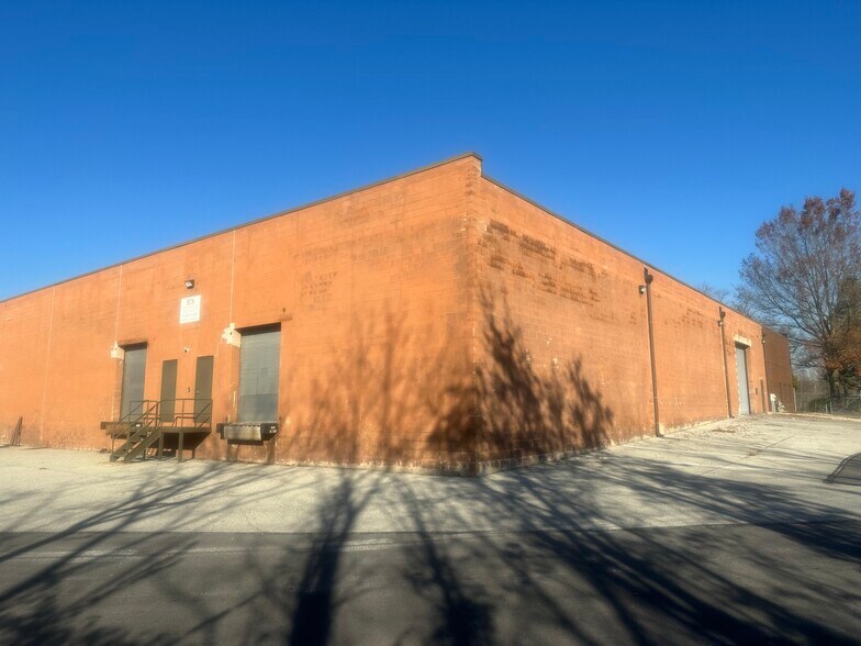 More Photos Of 306 Commerce Dr, Exton Industrial For Sale