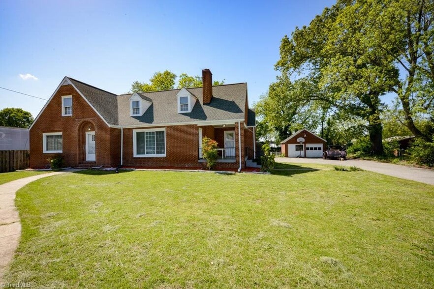 Primary Photo Of 2340 W English Rd, High Point Office For Sale