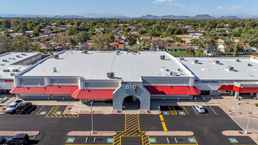 More Photos Of 6660 W Cactus Rd, Glendale Unknown For Lease