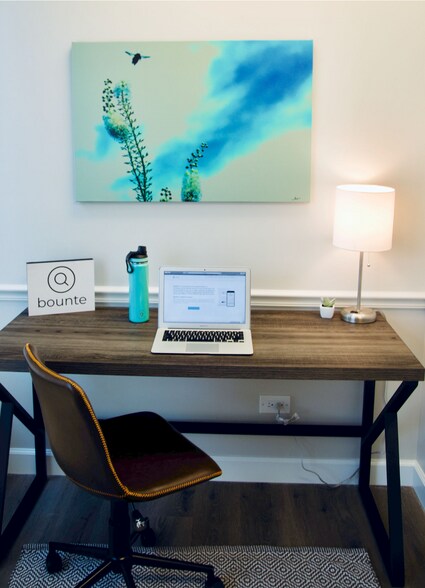 More Photos Of 222 E Wisconsin Ave, Lake Forest Office For Lease