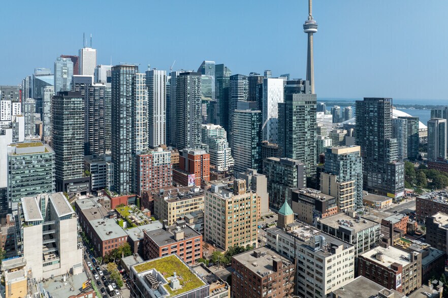 More Photos Of 119 Spadina Ave, Toronto Loft Creative Space For Lease
