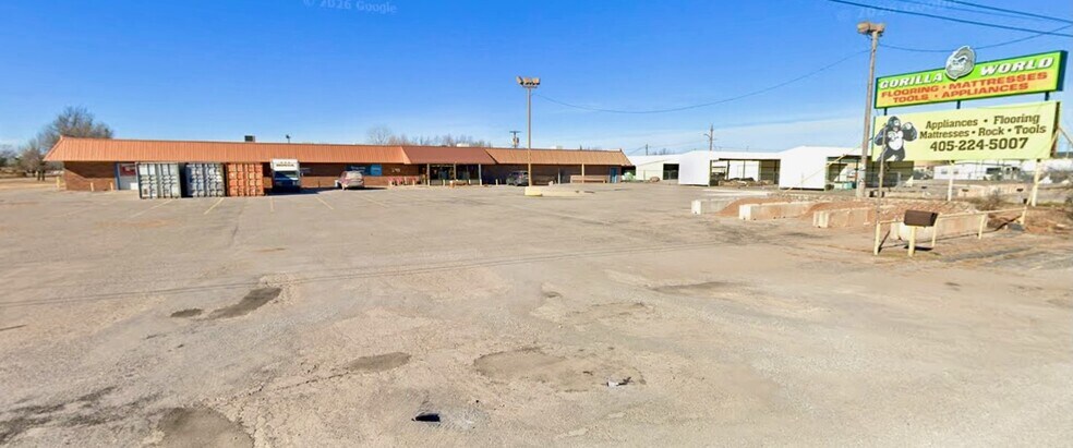 More Photos Of 4310 S 4th St, Chickasha Freestanding For Sale