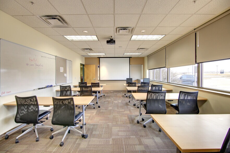 More Photos Of 1310 19th Ave NW, Clinton Light Manufacturing For Sale