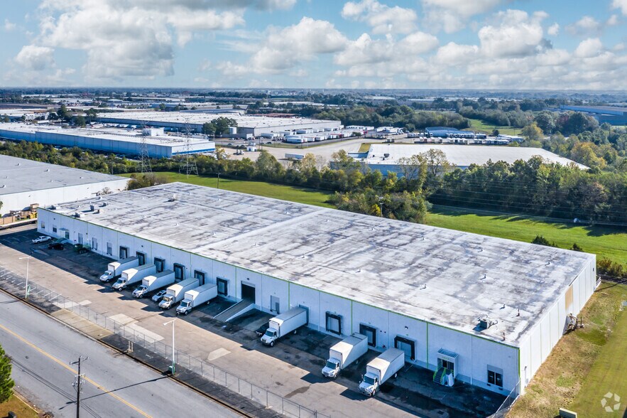 More Photos Of 4430-4444 Delp St, Memphis Distribution For Sale