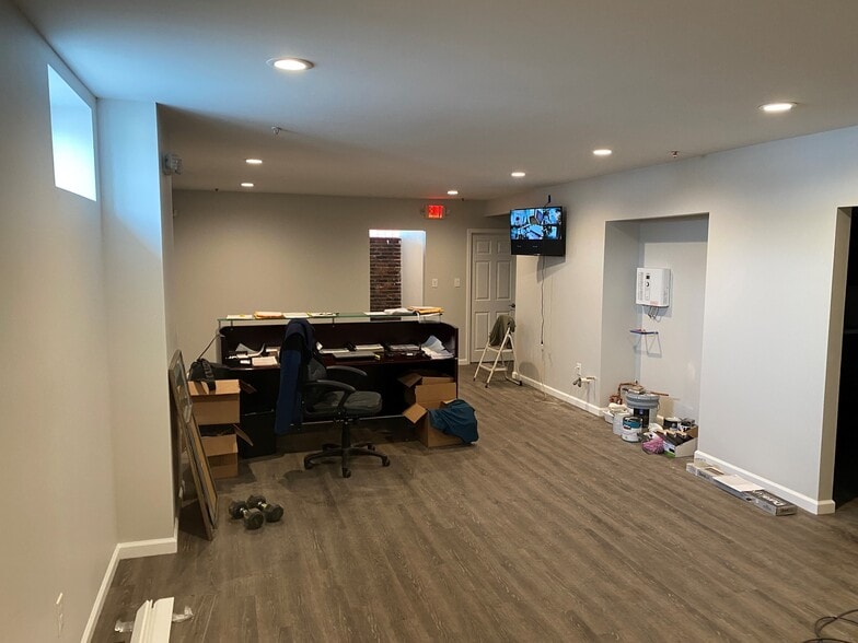 More Photos Of 3 Industrial Ln, Florissant Warehouse For Sale