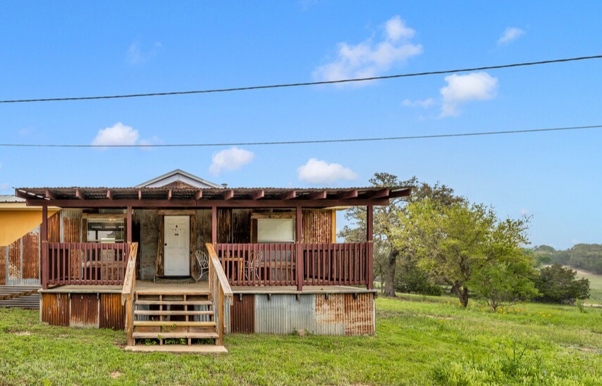 More Photos Of 123 Rocky Rd, Hye Storefront Retail Residential For Sale