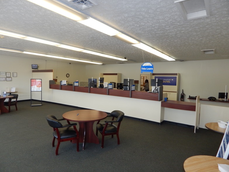 More Photos Of 4375 Oberlin Ave, Lorain Freestanding For Sale
