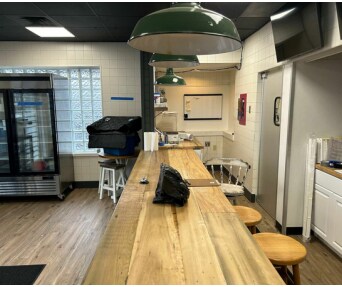 More Photos Of 2027 S Main St, Akron Fast Food For Sale