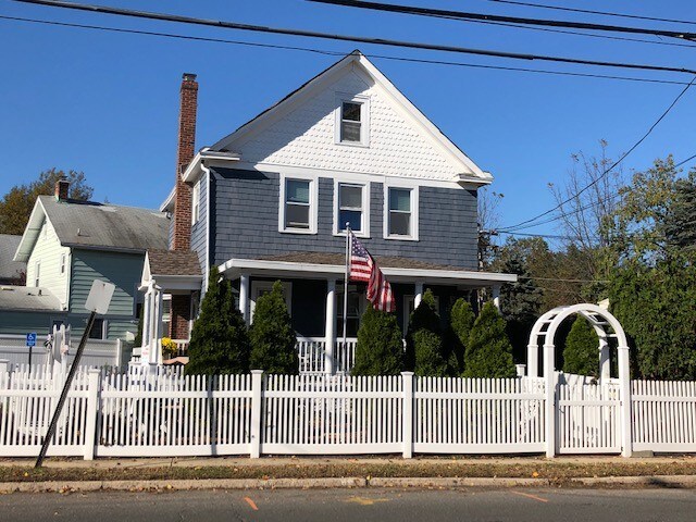 More Photos Of 225 Glen Cove Ave, Sea Cliff Multifamily For Sale
