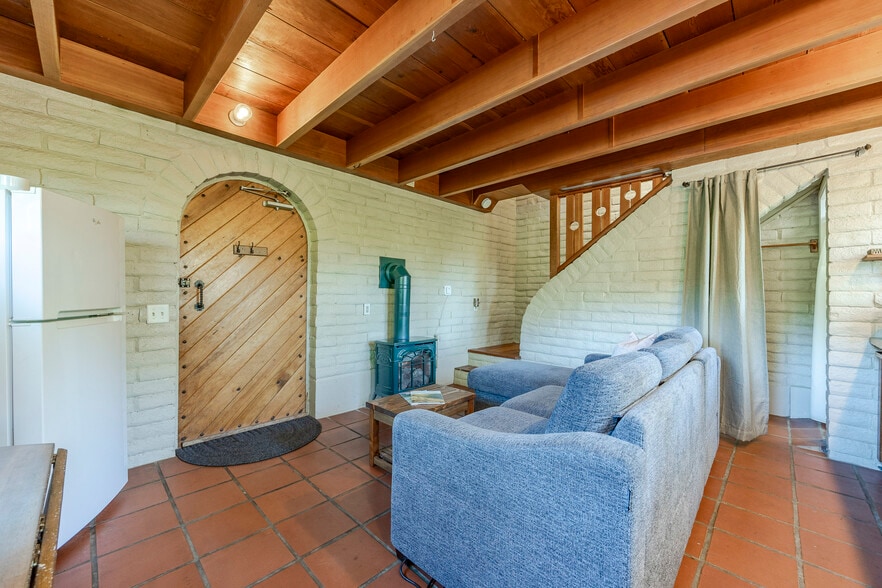 More Photos Of 1820 E 28th Ave, Eugene Multifamily For Sale