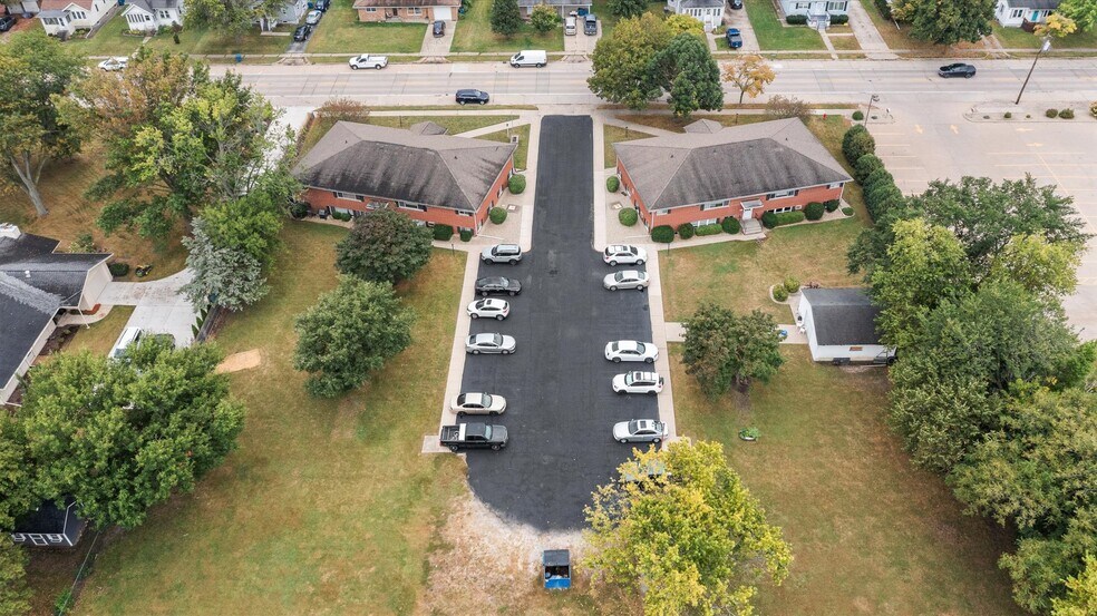 More Photos Of , Pontiac Multifamily For Sale