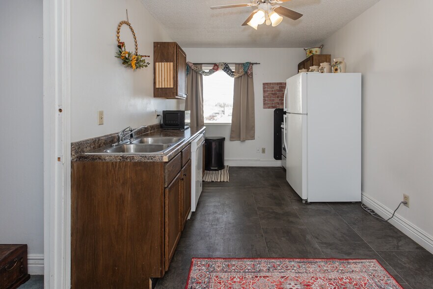 More Photos Of 1502 E Fulton St, Garden City Apartments For Sale