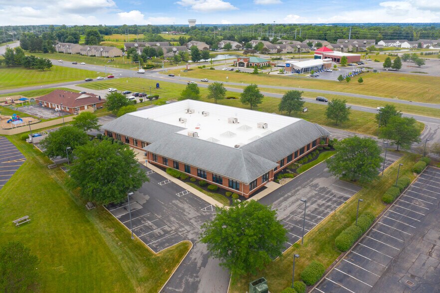More Photos Of 10567 Sawmill Pky, Powell Office For Lease