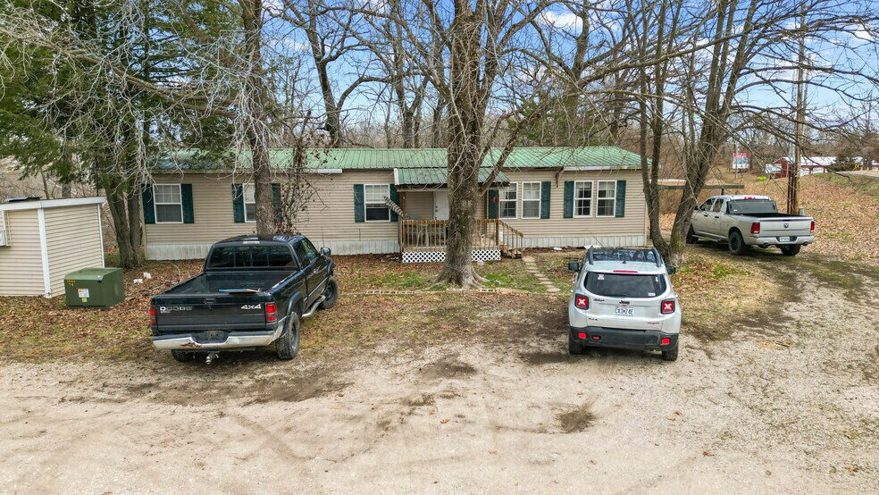 More Photos Of Eastwood Dr, Eldon Manufactured Housing Mobile Home Park For Sale