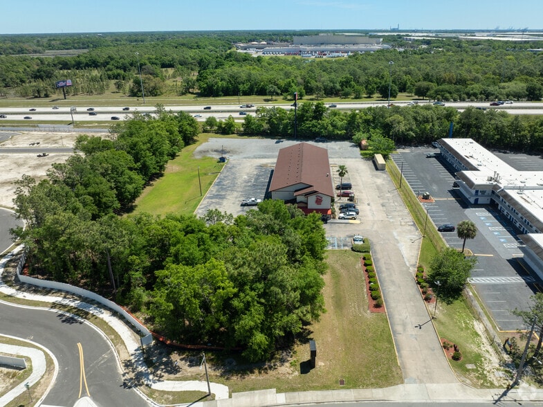 More Photos Of 10901 Harts Rd, Jacksonville Hotel For Sale