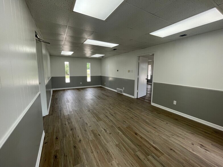 More Photos Of 575 Proffitt st, Midlothian Warehouse For Lease