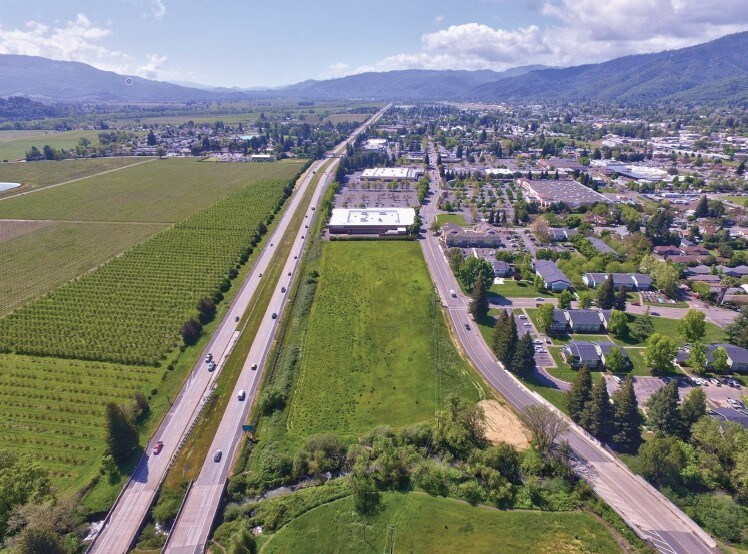More Photos Of 675 N Orchard Ave, Ukiah Land For Sale