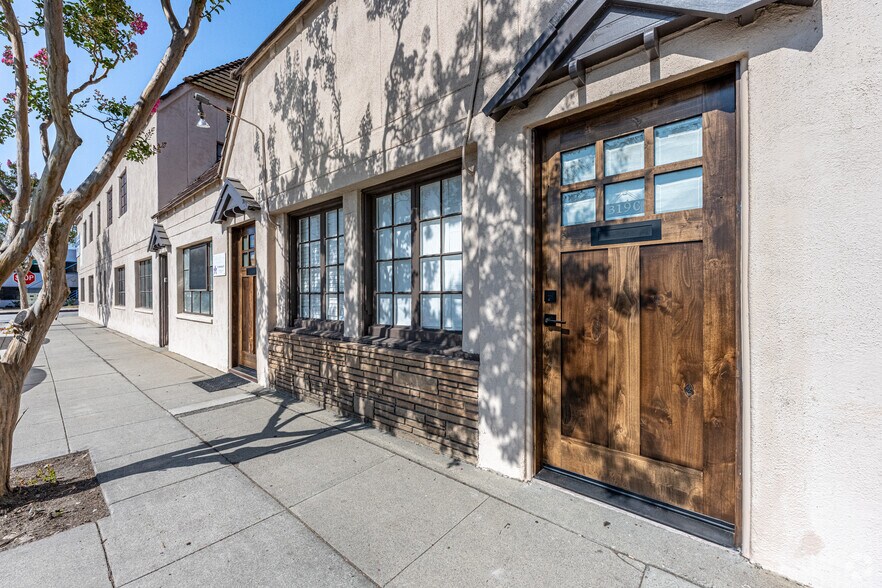 More Photos Of 319-323 E Foothill Blvd, Arcadia Office For Lease