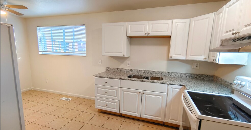 More Photos Of 2530 S Parkcrest Dr, Salt Lake City Multifamily For Sale