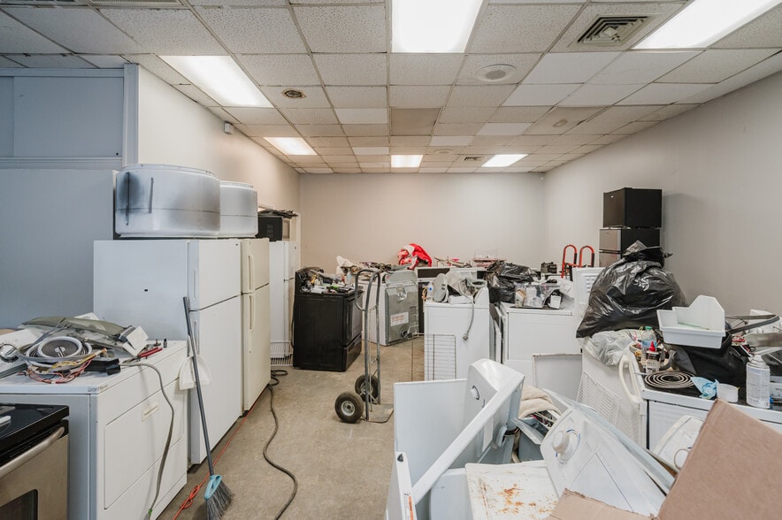 More Photos Of 2817 Bessemer Rd, Birmingham Freestanding For Sale