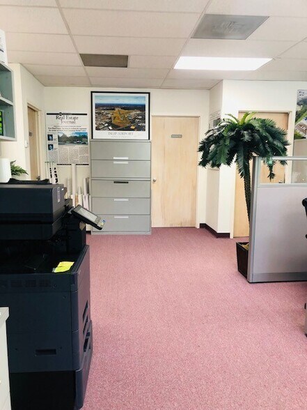 More Photos Of 2155 Ocean Ave, Ronkonkoma Medical For Lease