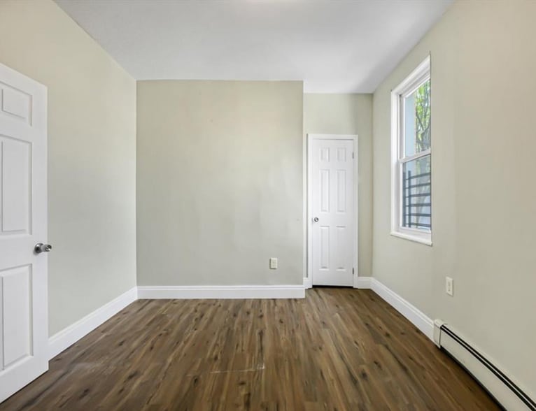 More Photos Of 704-706 E 183rd St, Bronx Office Residential For Sale