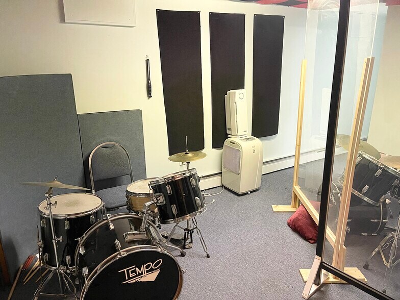 More Photos Of 377 Main St, Center Moriches Storefront Retail Office For Sale