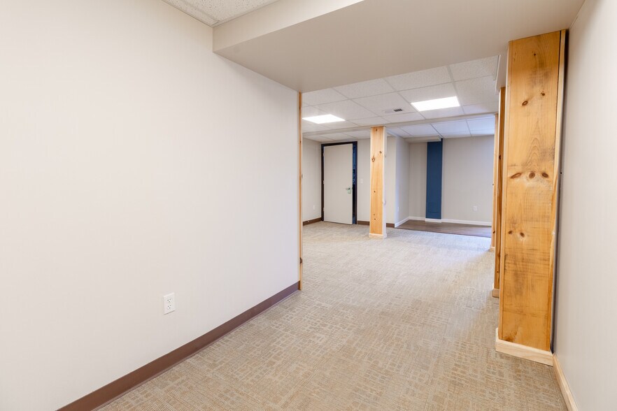 More Photos Of 2120 Freeport Rd, New Kensington Office For Lease