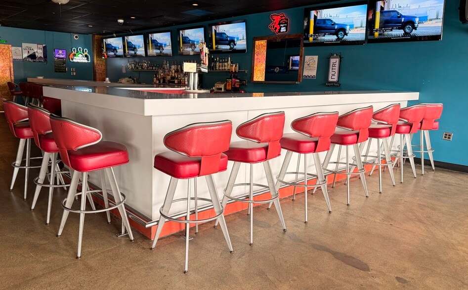 More Photos Of 2385 Willowcreek Rd, Portage Restaurant For Sale